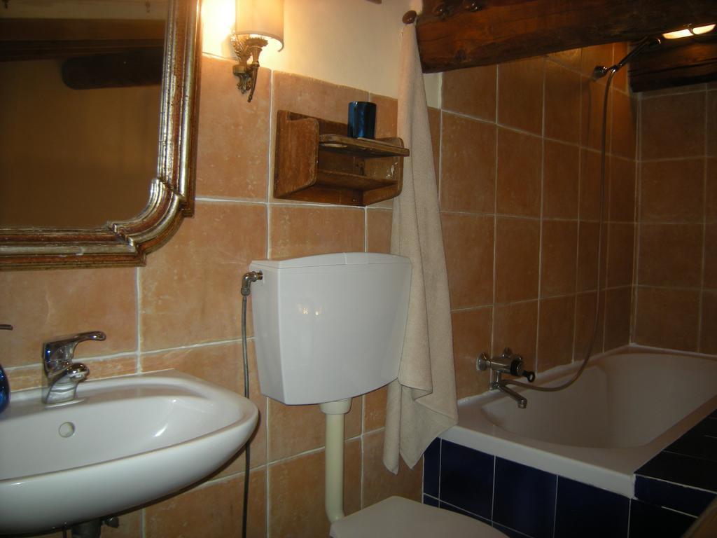 My Sweet Home In S. Frediano フィレンツェ 部屋 写真